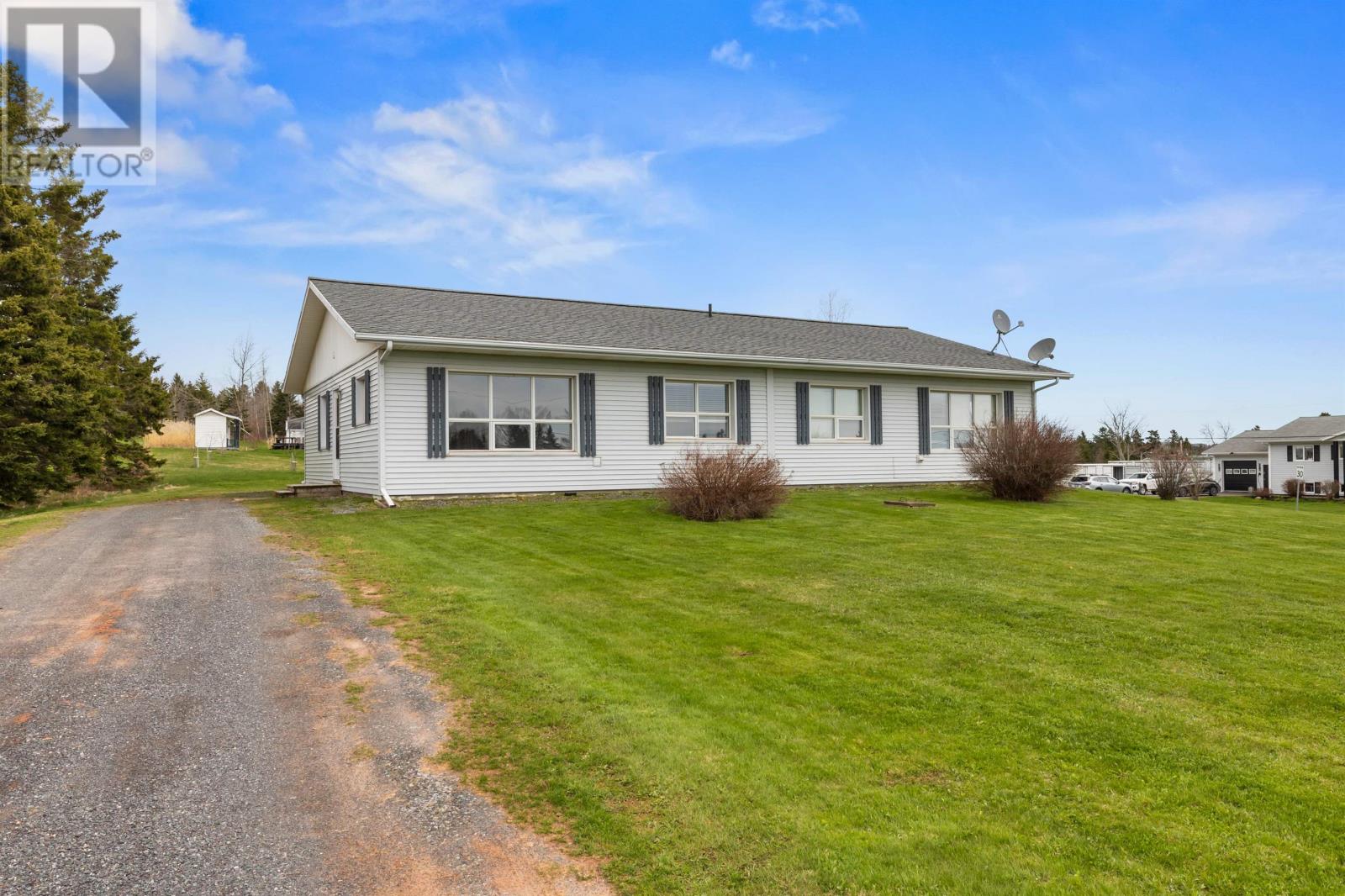 7 Bayview Cres, Souris, PE C0A 2B0