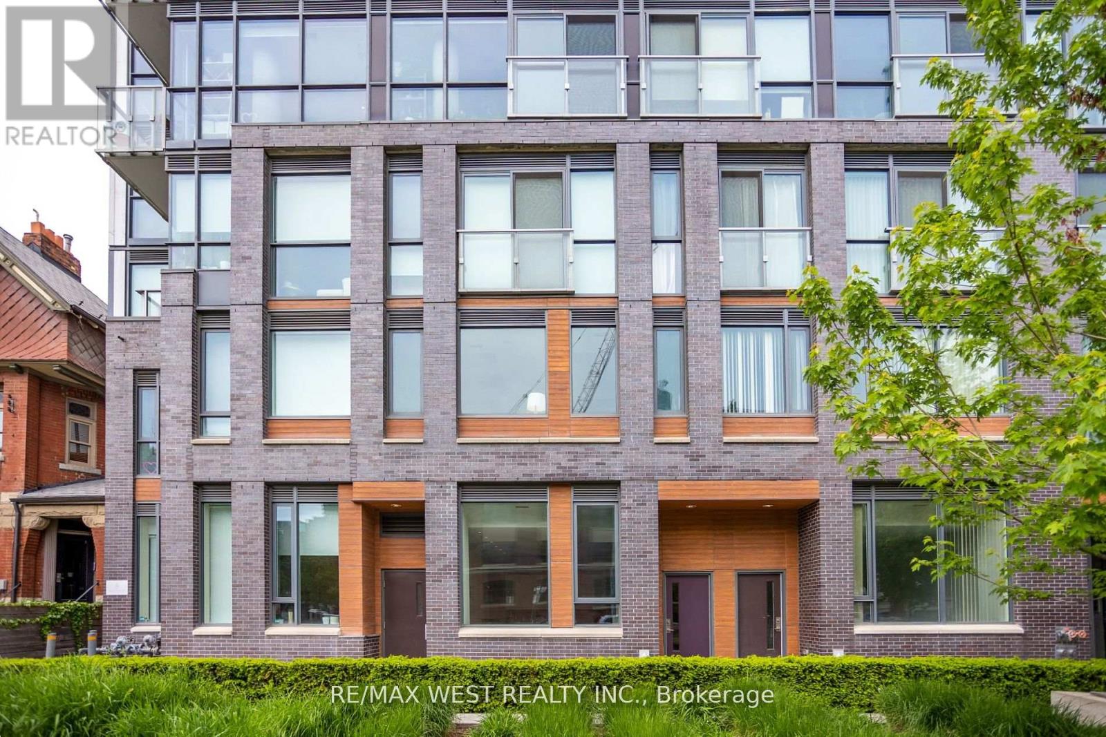 508 Wellington St W, Toronto, ON M5V 0K8