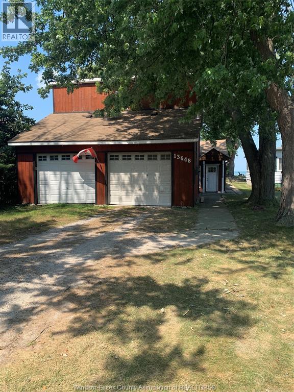 13648 Riverside Dr E, Tecumseh, ON N8N 2M8