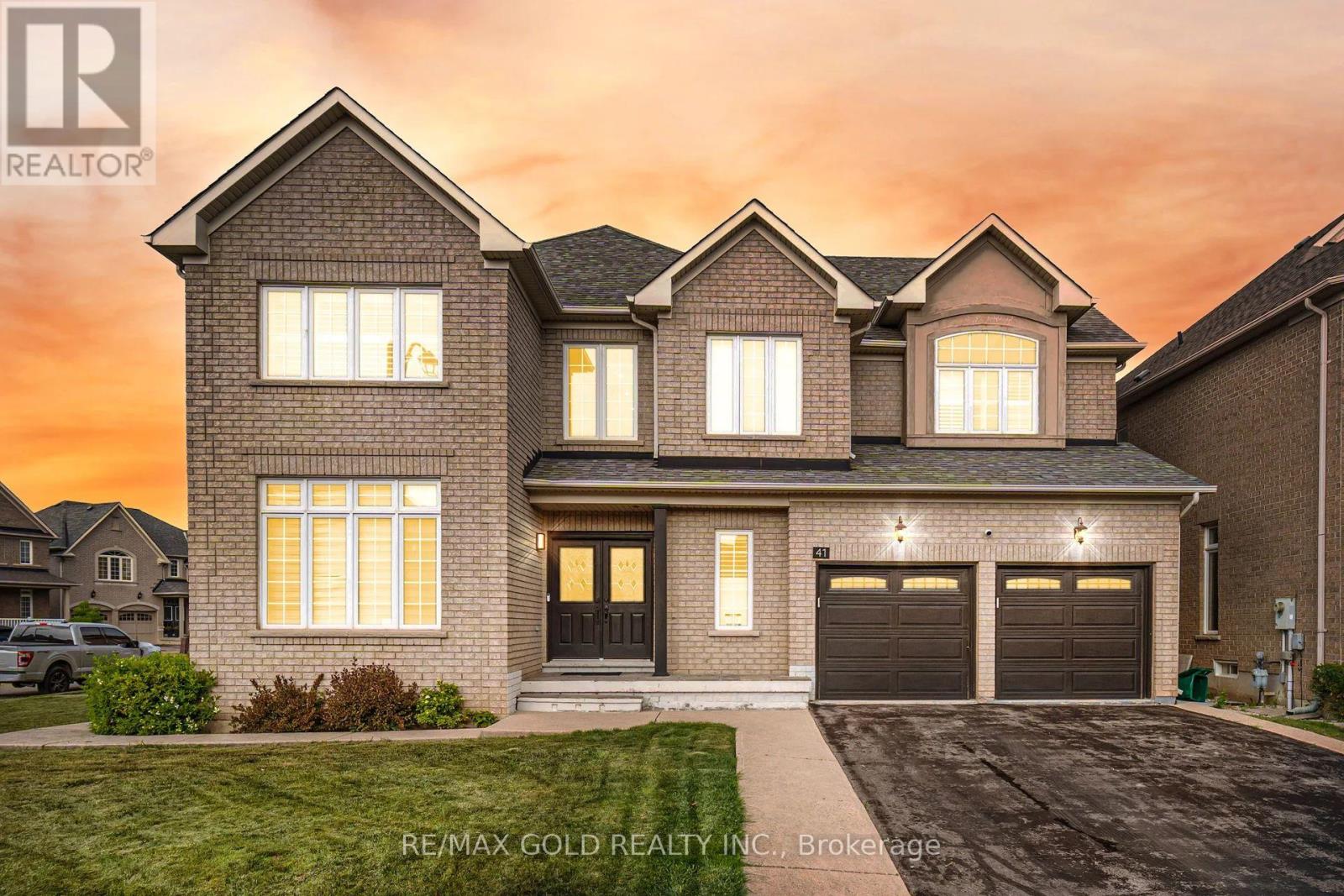 41 Leparc Rd, Brampton, ON L6P 2K6