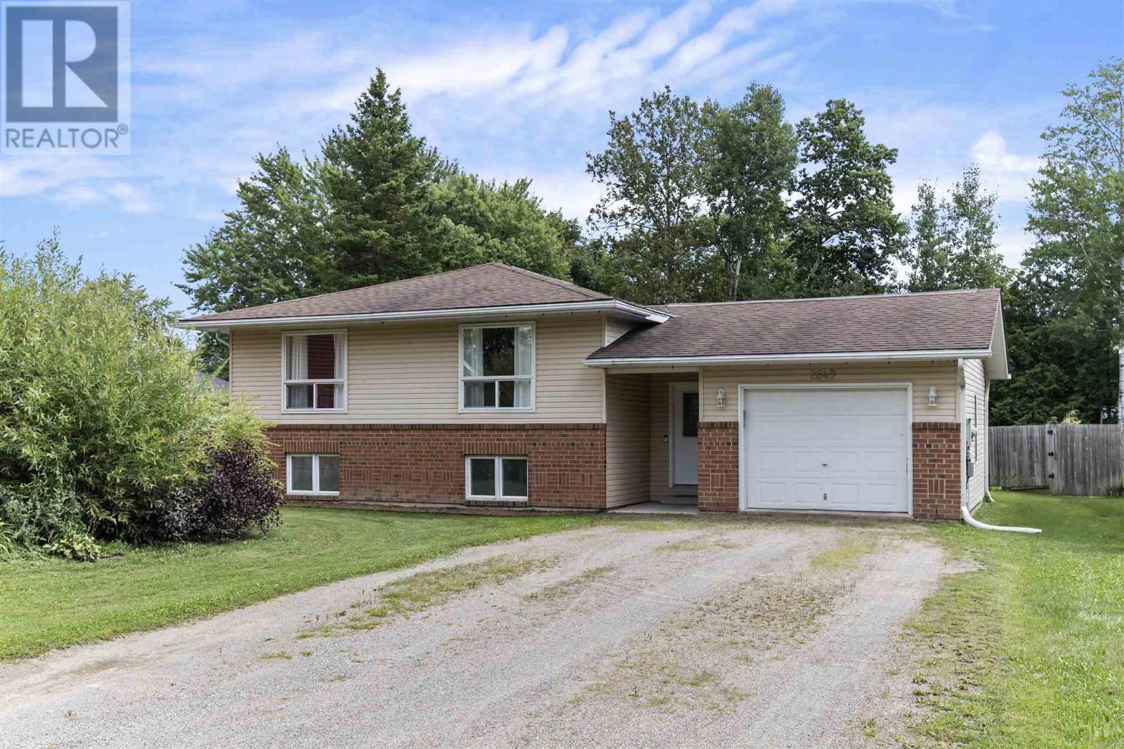 2649 Queen St E, Sault Ste. Marie, ON P6A 5K9