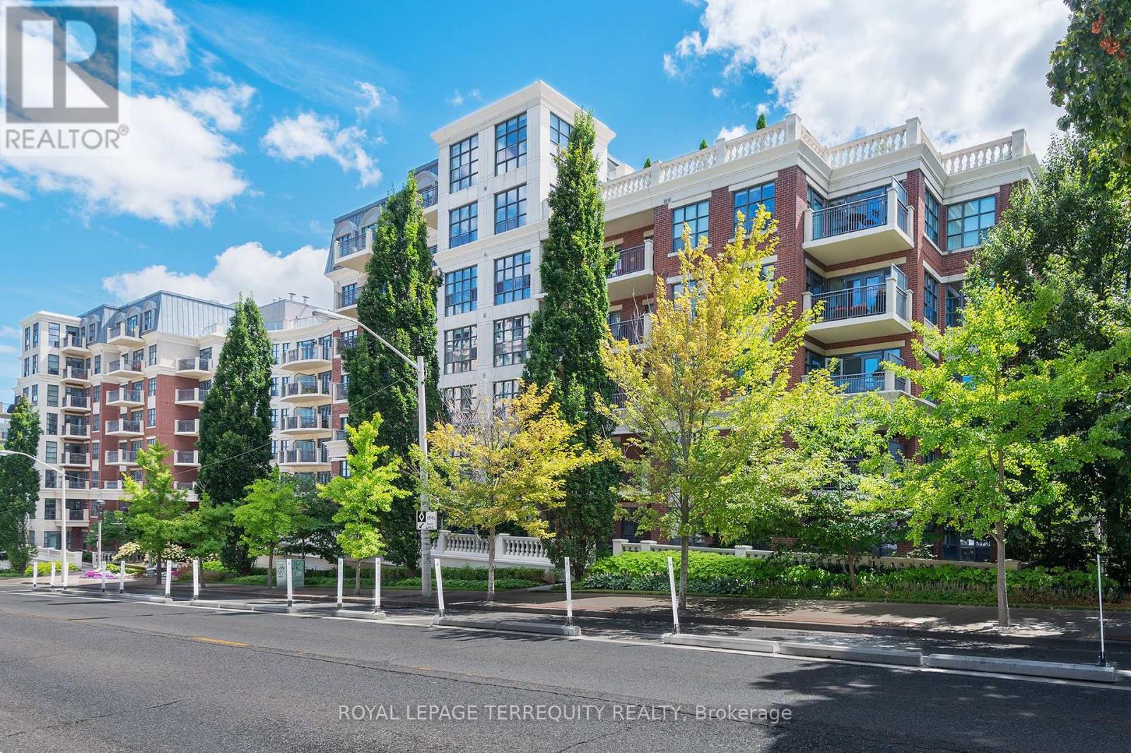 414 2855 Bloor St W, Toronto Stonegate-queensway, ON M8X 3A1