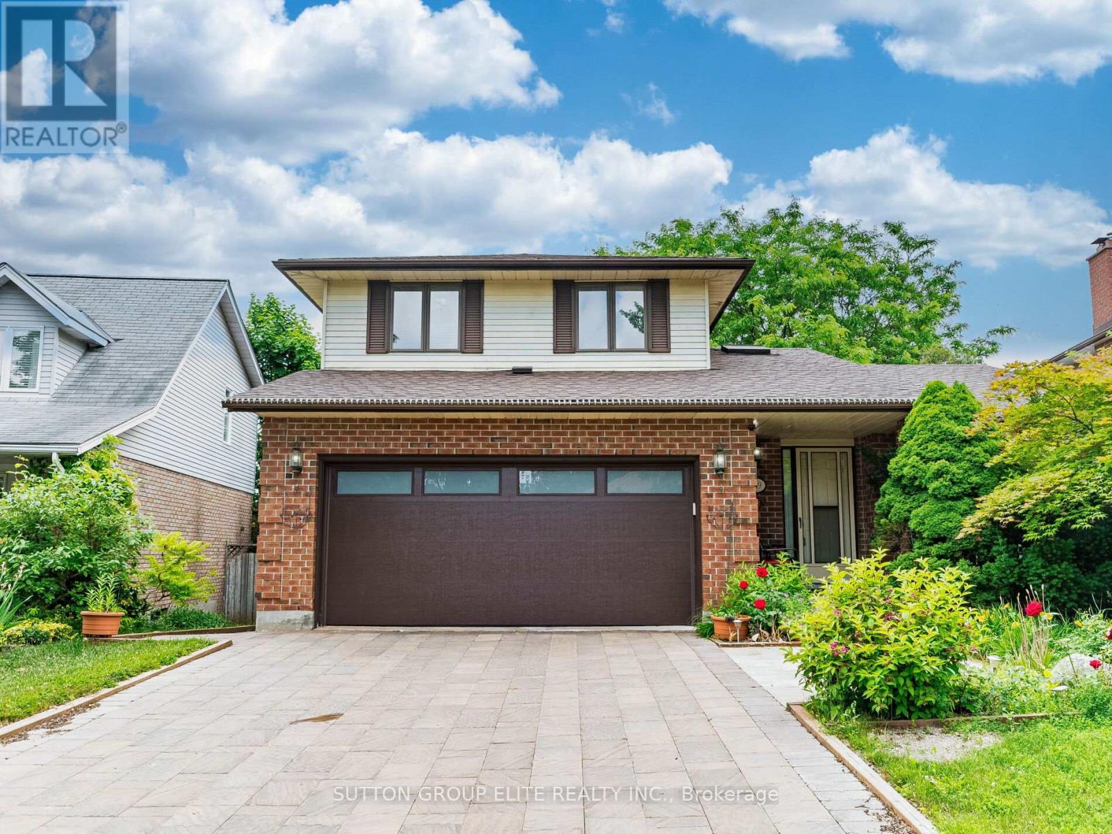349 Ironwood Rd, Guelph Kortright West, ON N1G 3P2
