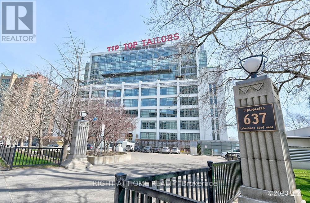 217 637 Lake Shore Blvd W, Toronto, ON M5V 3J6