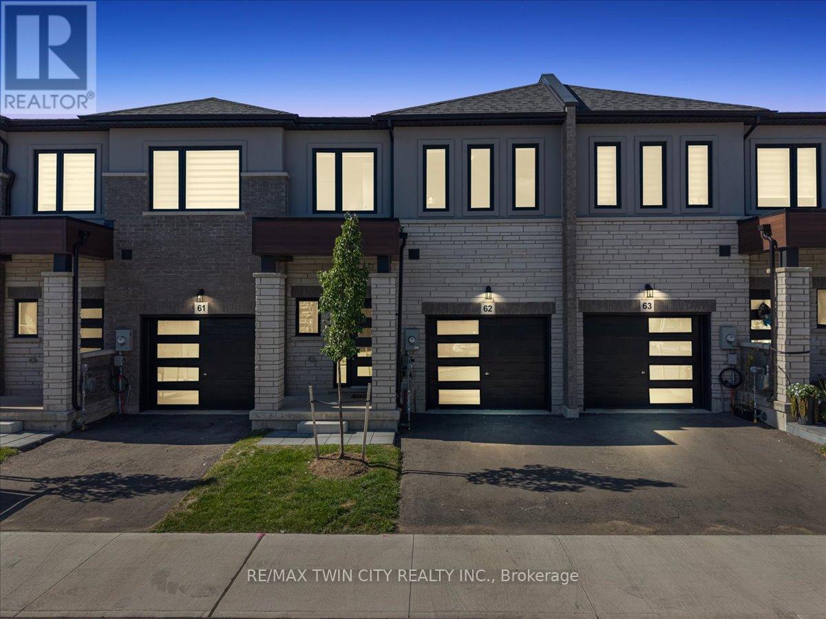 62 155 Equestrian Way, Cambridge, ON N3E 0E8