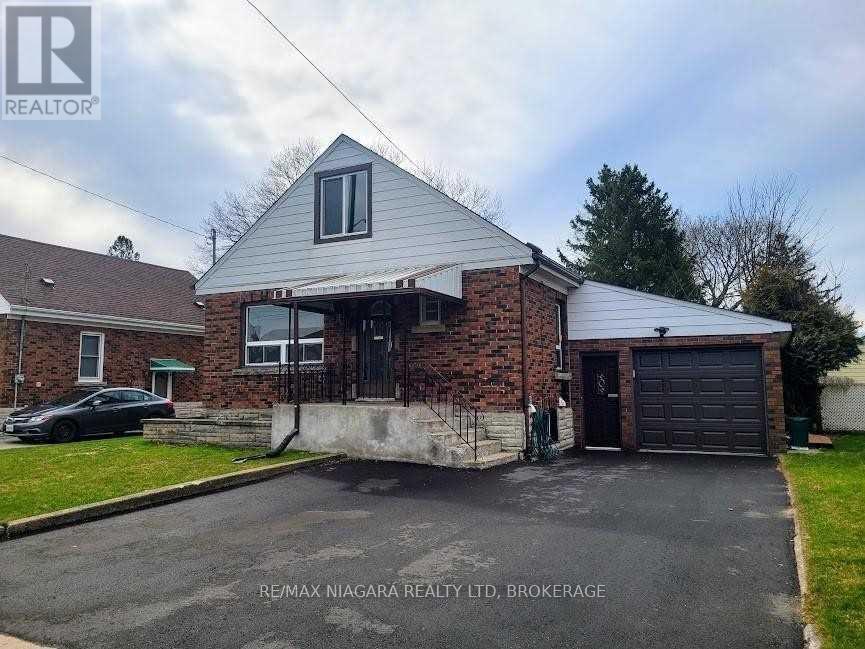 6476 Maranda St, Niagara Falls, ON L2G 1Z7