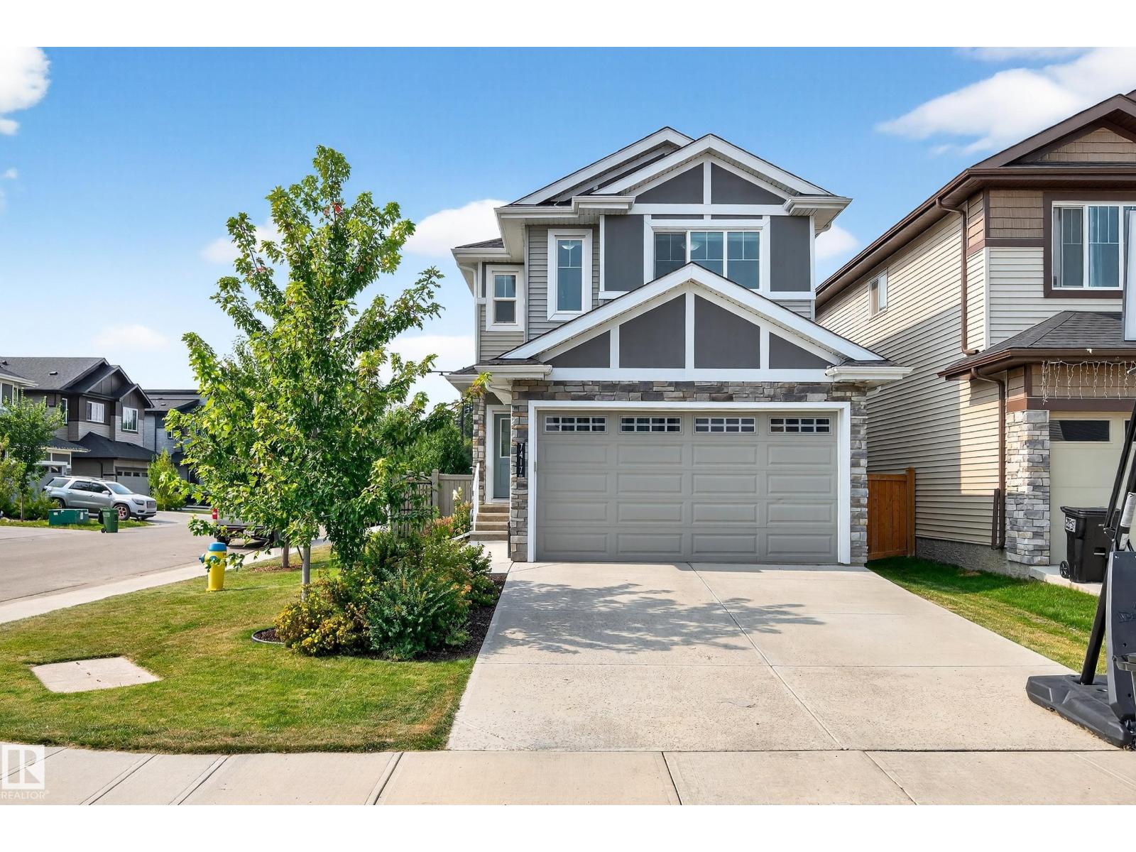 7417 Chivers Cr SW, Edmonton, AB T6W 4M2