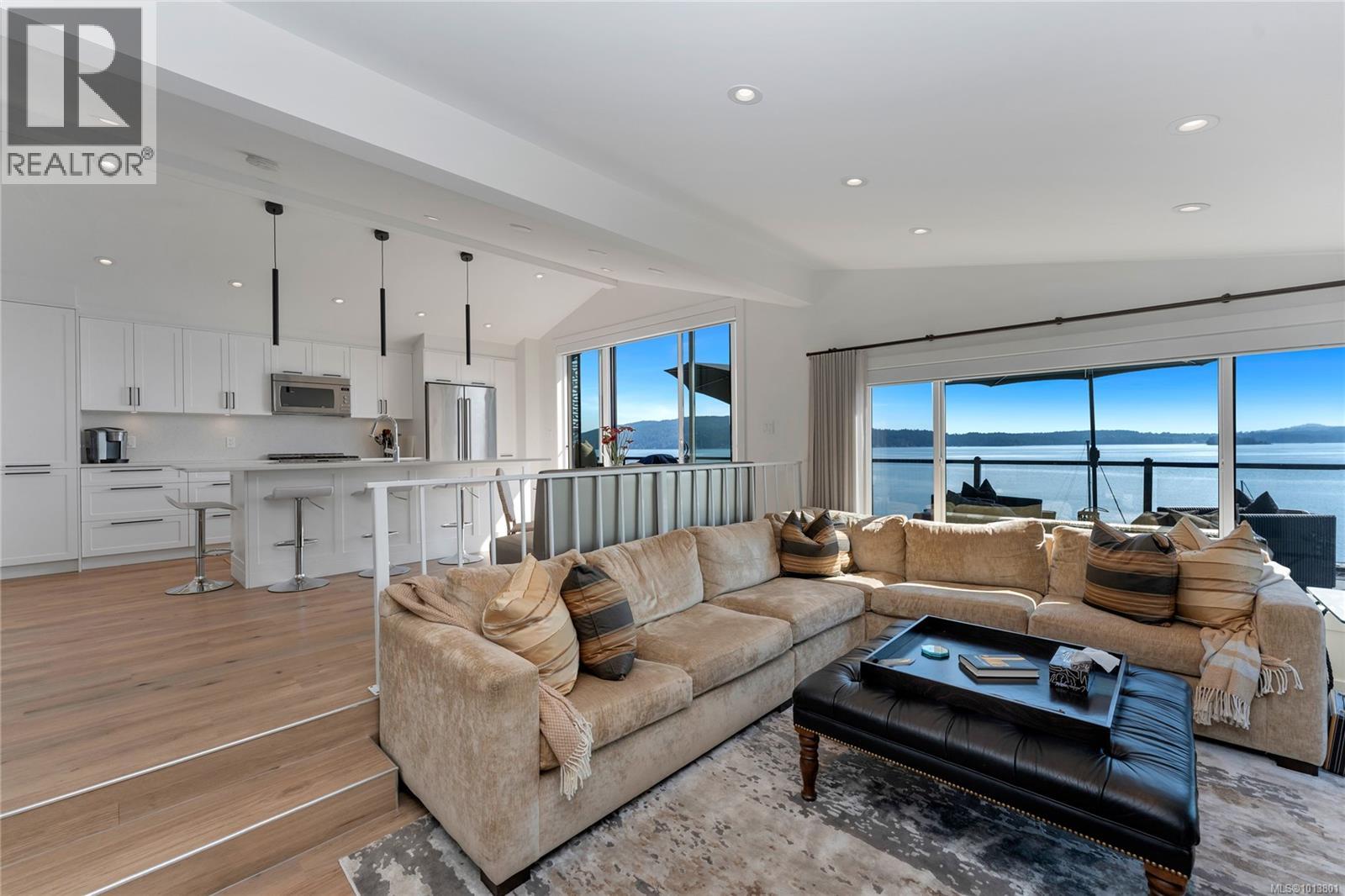 1723 Sandy Beach Rd Unit 4 Rd, Mill Bay, BC V0R 2P4