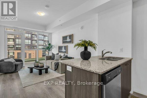 612 108 Garment St, Kitchener, ON N2G 0E2