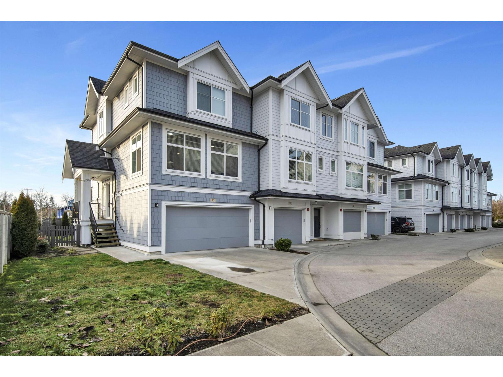 21688 52 Avenue Unit 10, Langley, BC V2Y 4K9