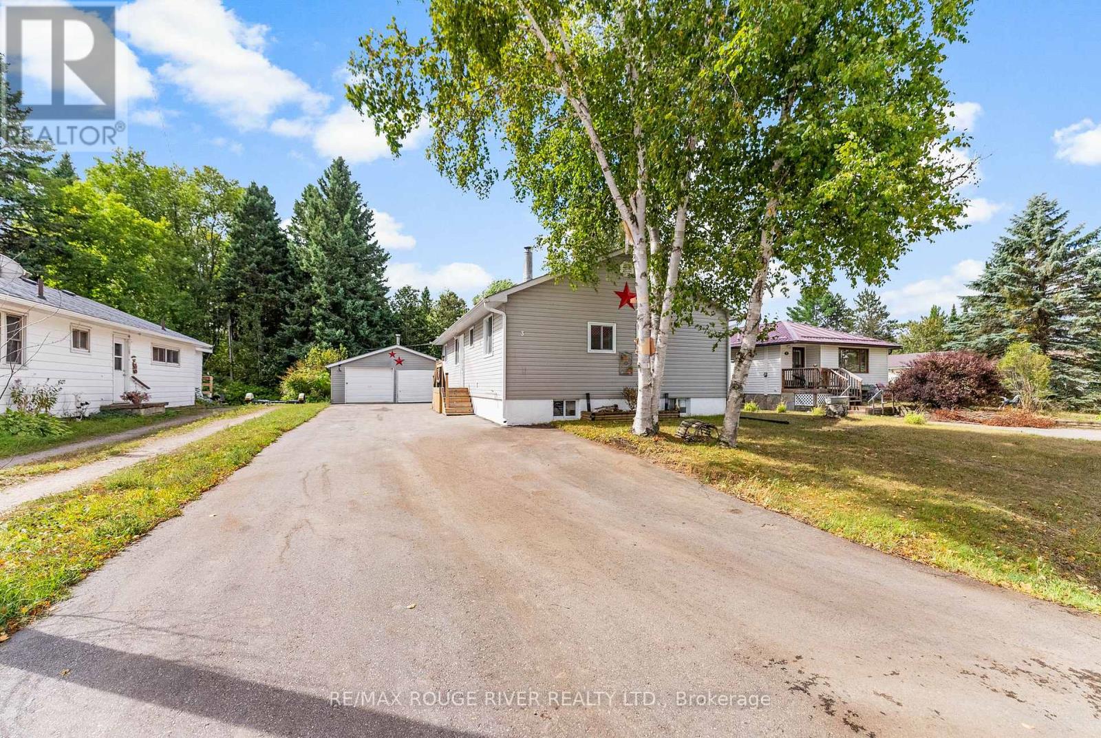 3 Short St, Highlands East, ON K0L 1M0