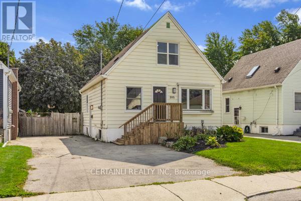 205 E 26th St, Hamilton, ON L8V 3C7