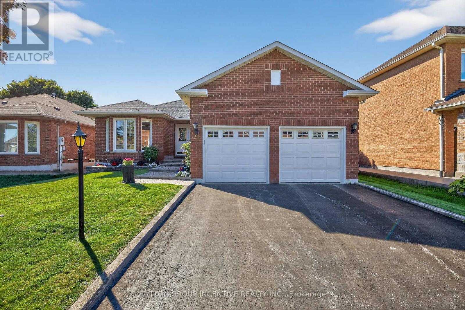 21 Hartford Trl, Brampton, ON L6W 4K2