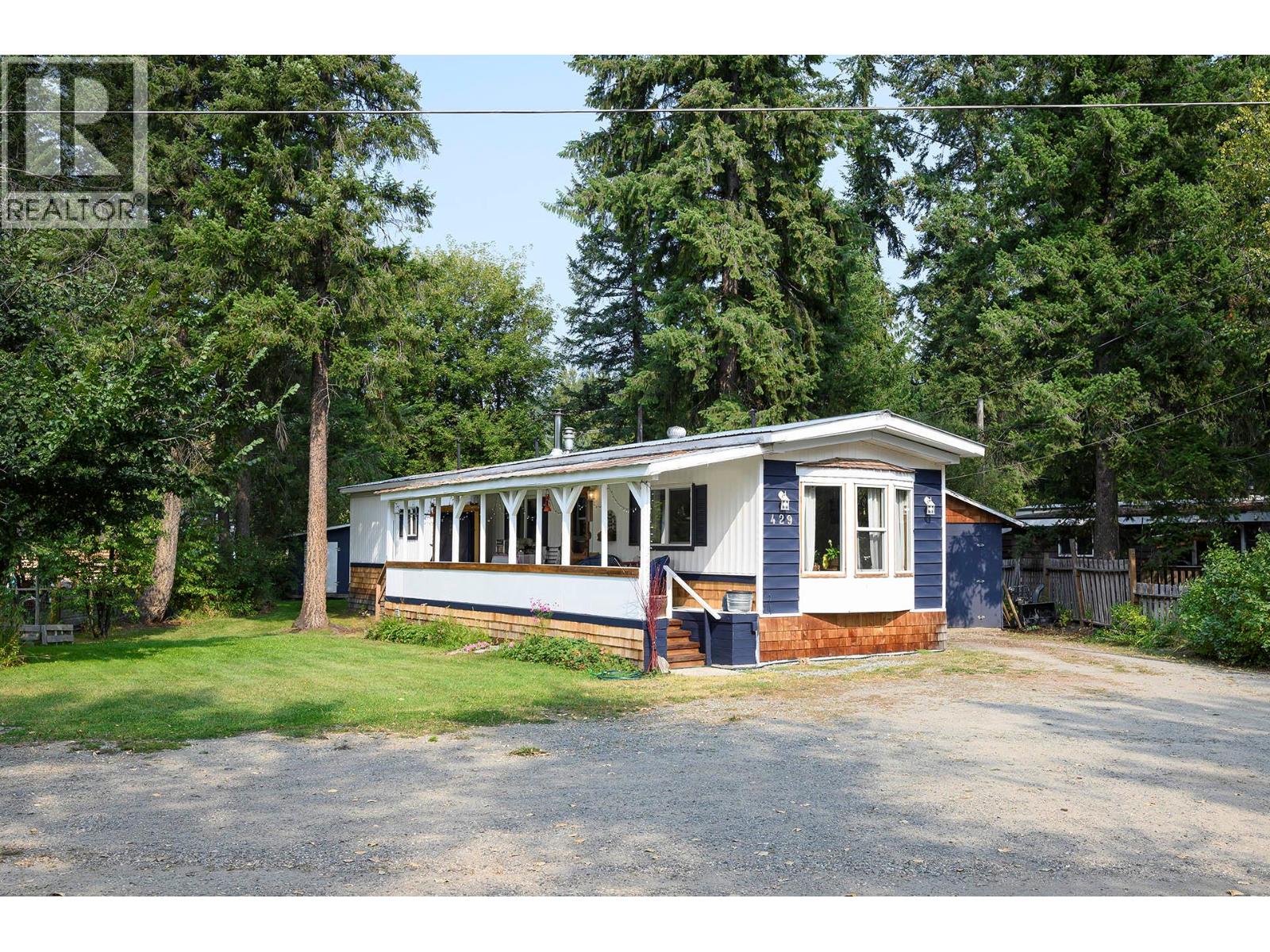 429 Wildwood Rd, Clearwater, BC V0E 1N1