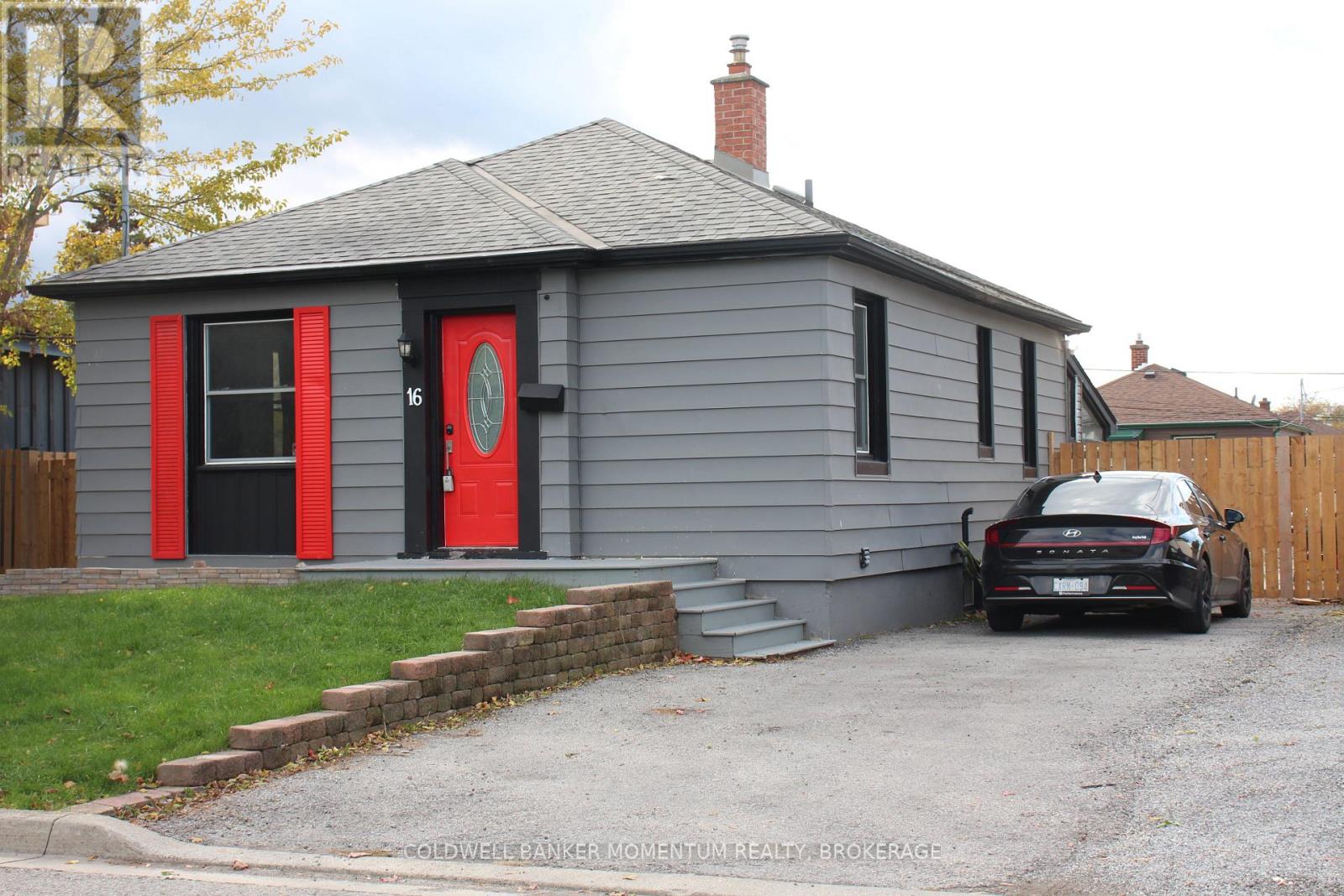 16 Princess St, St. Catharines, ON L2P 2P9