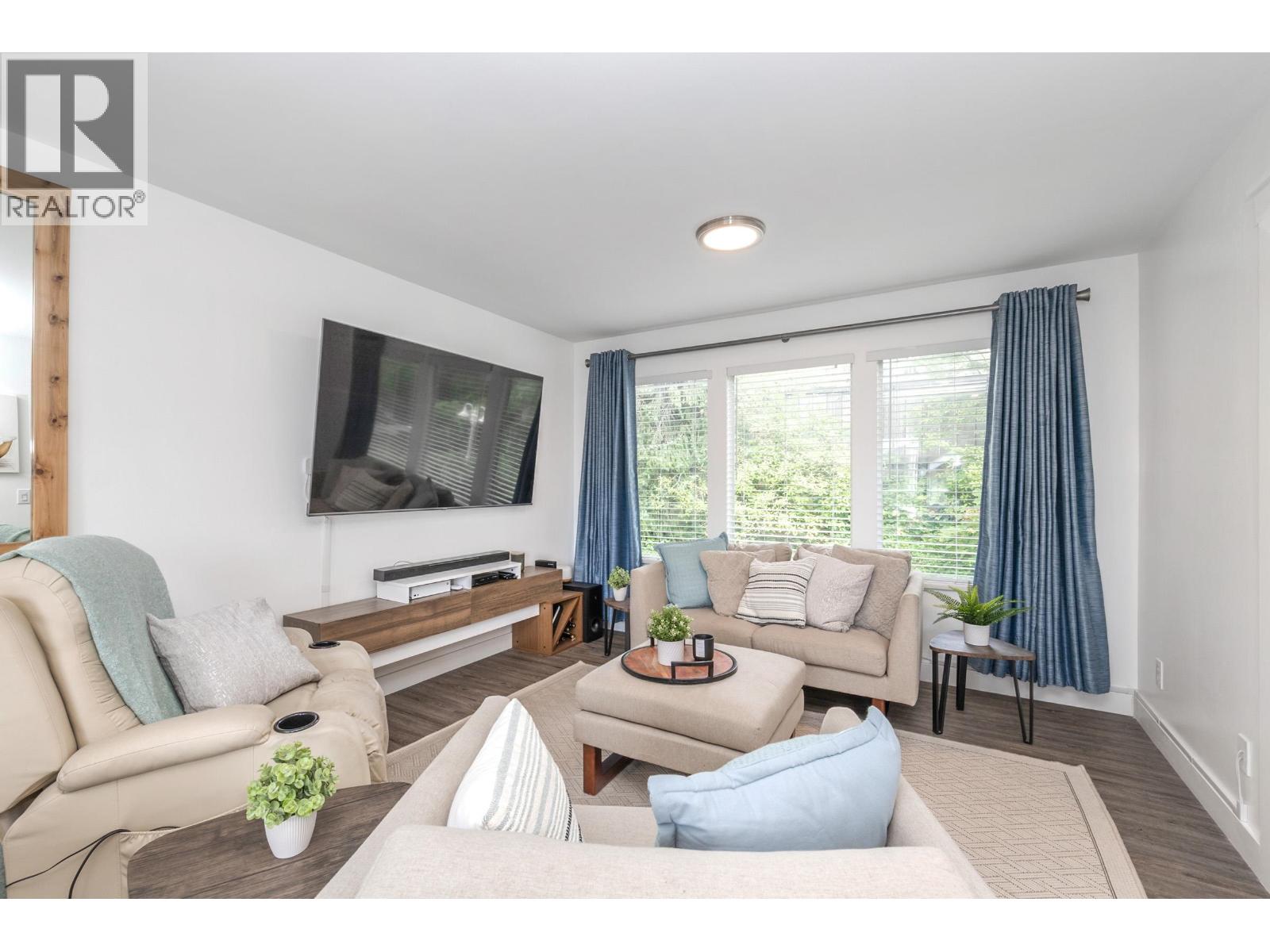 2313 Quayside Ct, Vancouver, BC V5P 4W2