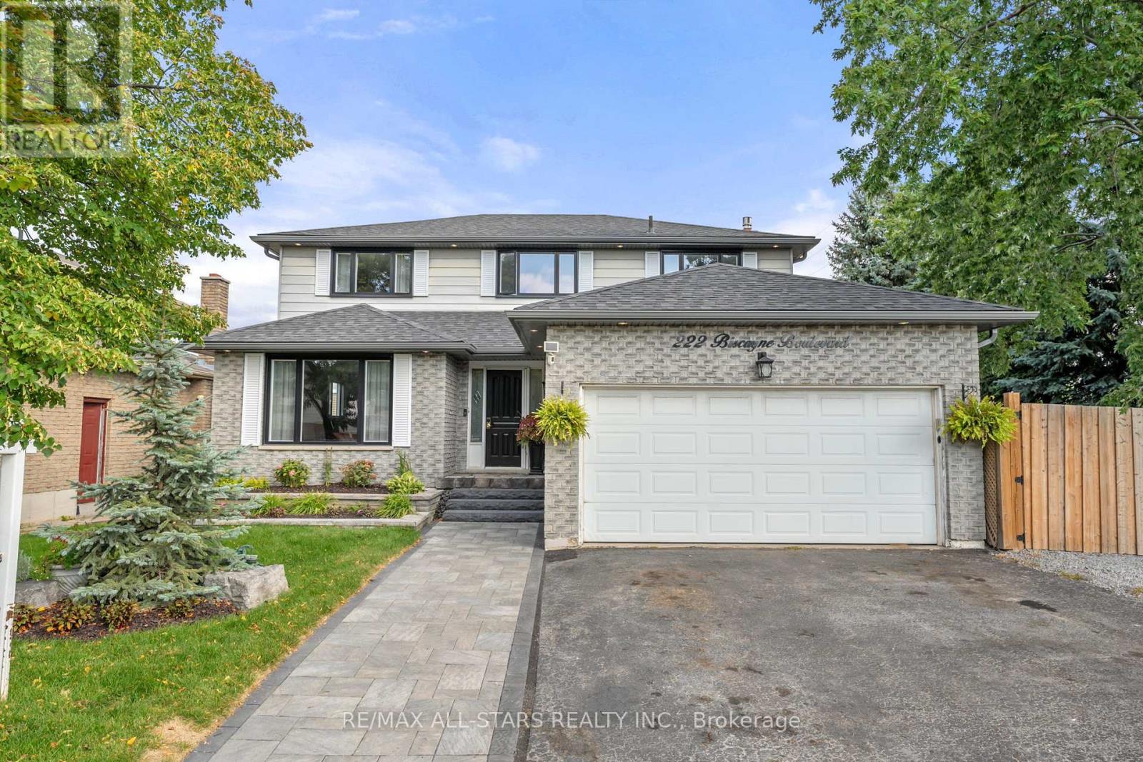 222 Biscayne Blvd, Georgina, ON L4P 3L8