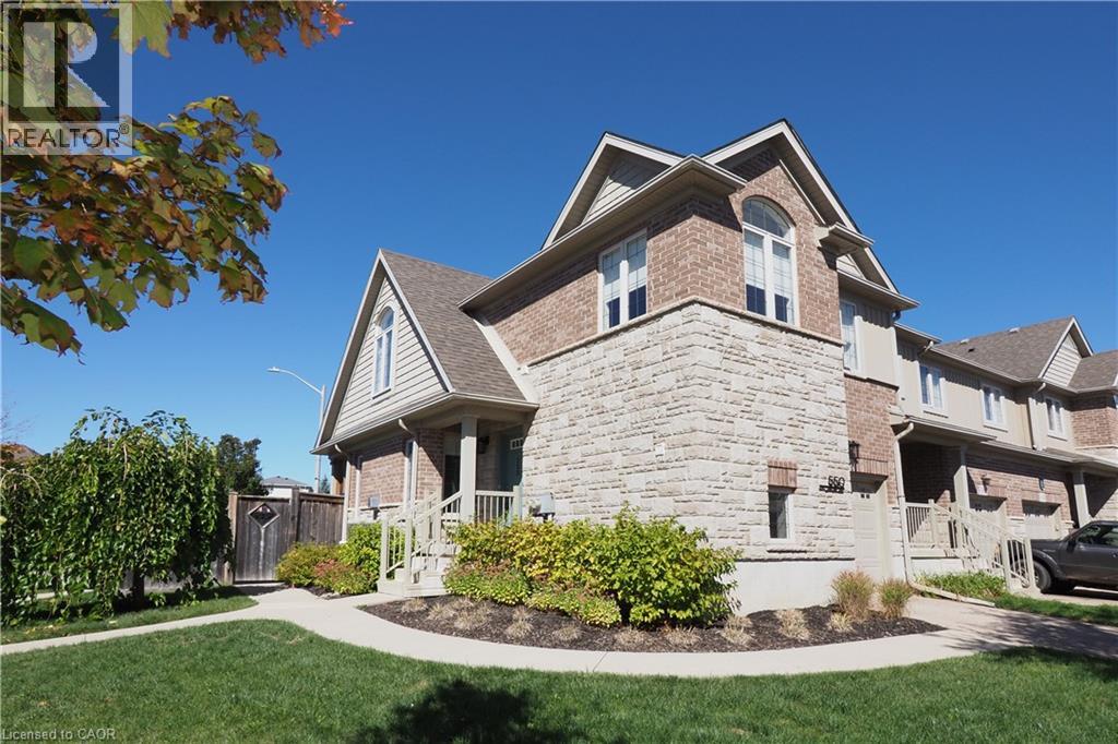 550 Landgren Ct, Kitchener, ON N2A 0G8