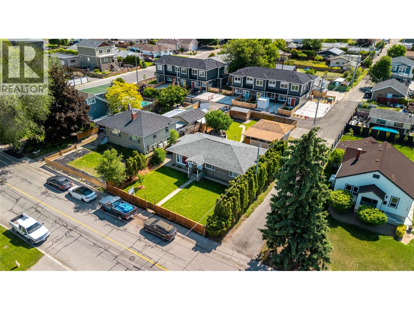 1160 Moosejaw St, Penticton, BC V2A 5T9