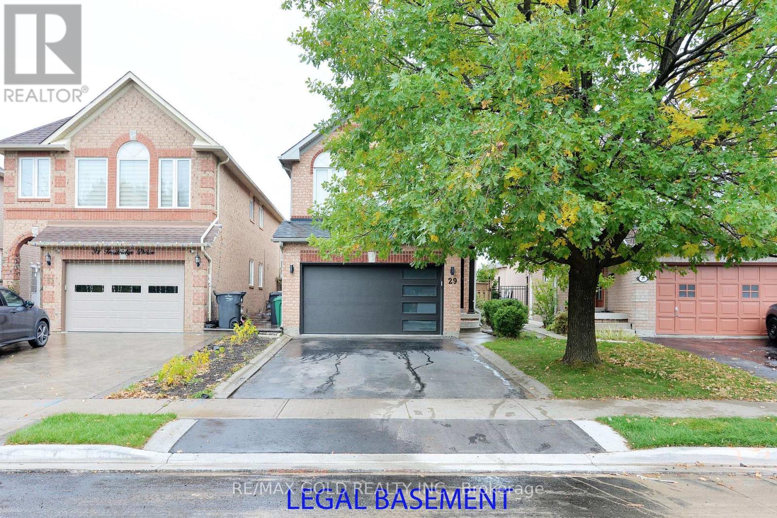 29 Trailridge Dr, Brampton, ON L6X 4M6