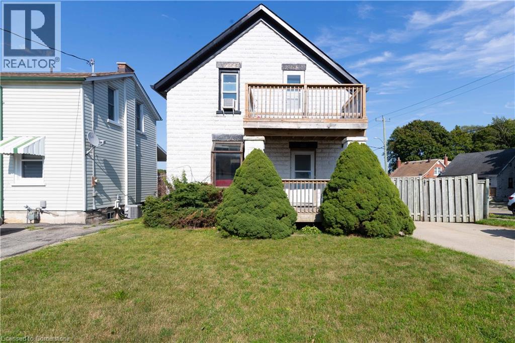 200 Lancaster St W, Kitchener, ON N2H 4V1