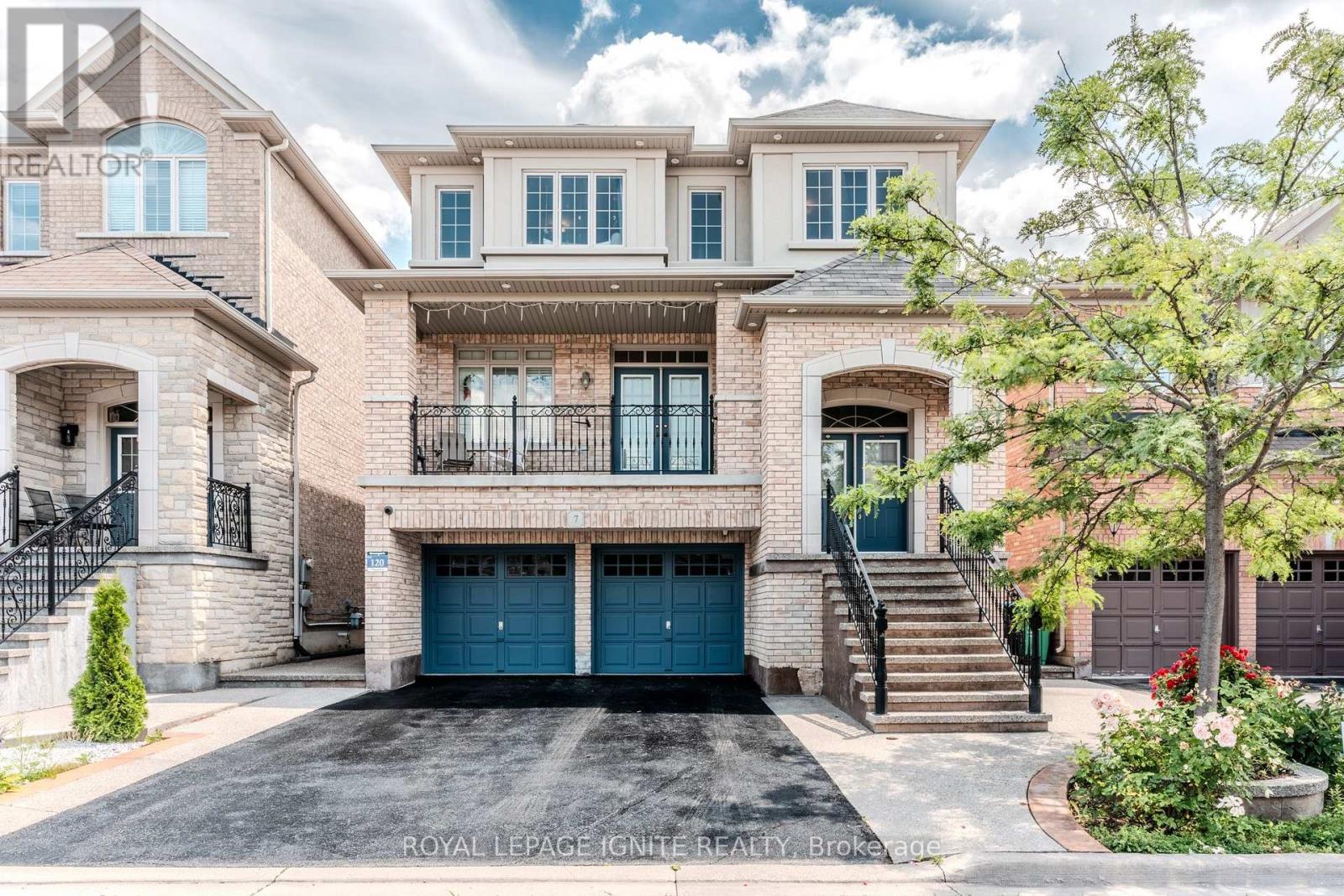 7 Picasso Dr, Brampton, ON L6P 3L5