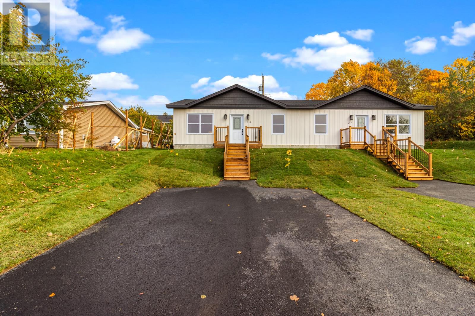 27 Cliffside Ave, Conception Bay South, NL A1W 4G7
