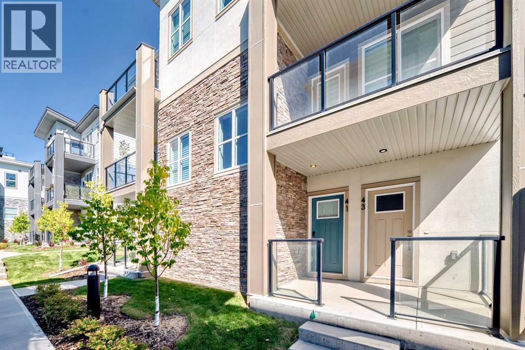 2117 81 Street Sw Unit 41, Calgary, AB T3H 6H5