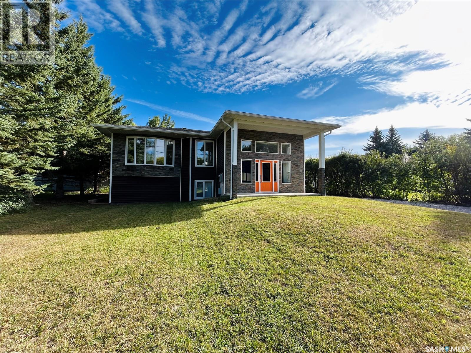 1506 Broadway Ave, Moosomin, SK S0G 3N0