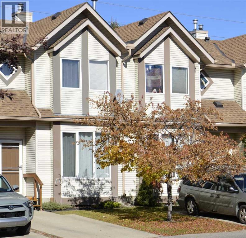 12 Shawbrooke Ct SW, Calgary, AB T2Y 3G2