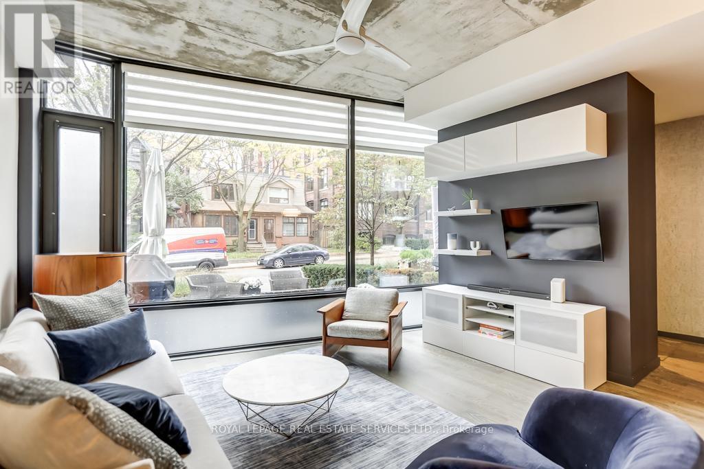 373 383 Sorauren Ave, Toronto, ON M6R 0A4