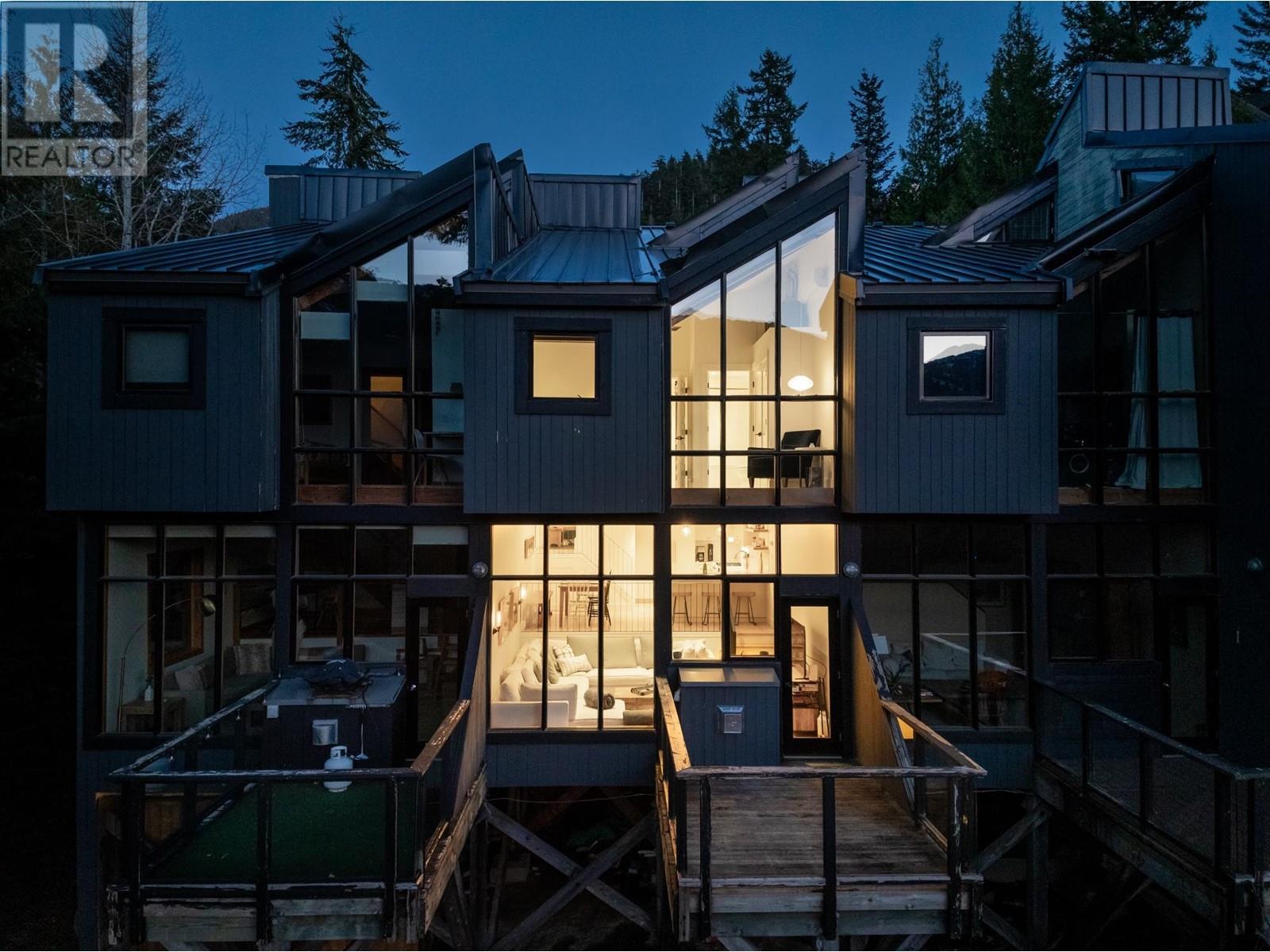 2221 Gondola Way Unit 2, Whistler, BC V8E 0M8