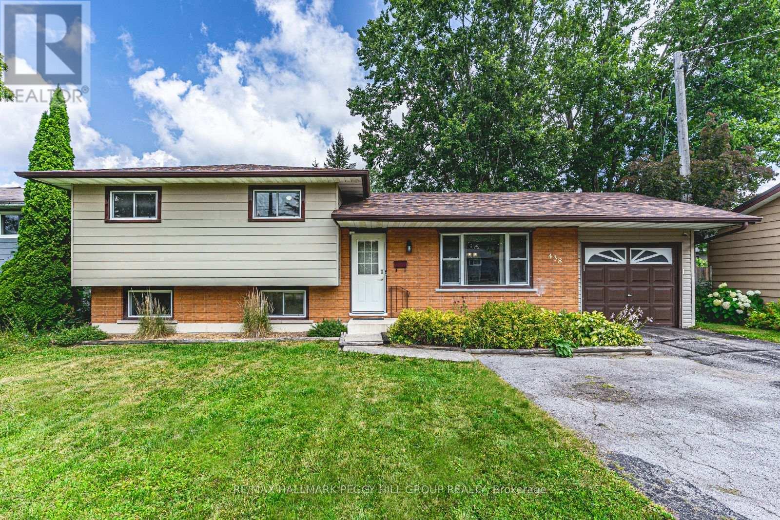 438 Forest Ave S, Orillia, ON L3V 4A1