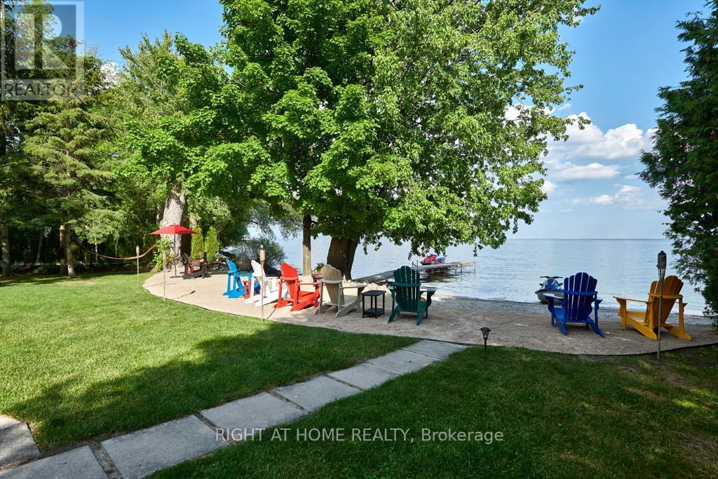 113 Minnetonka Rd, Innisfil, ON L9S 2V8