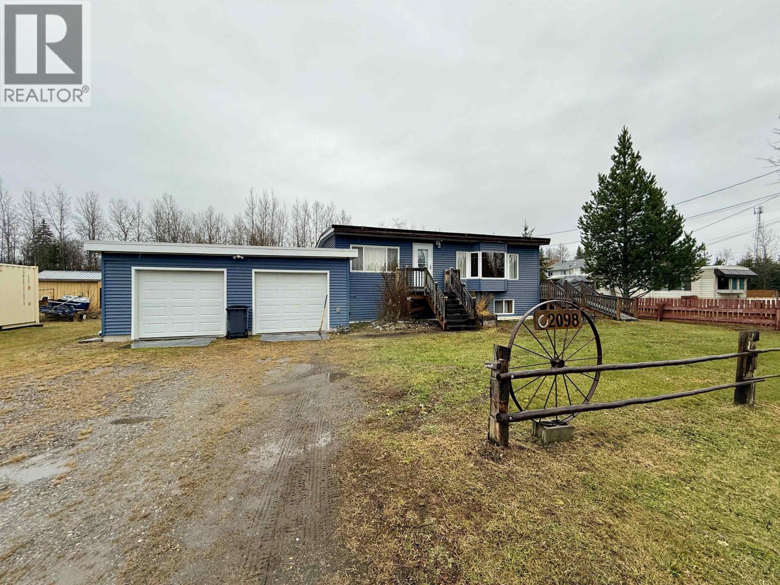 2098 E Mclaren Rd, Prince George, BC V2N 6T9