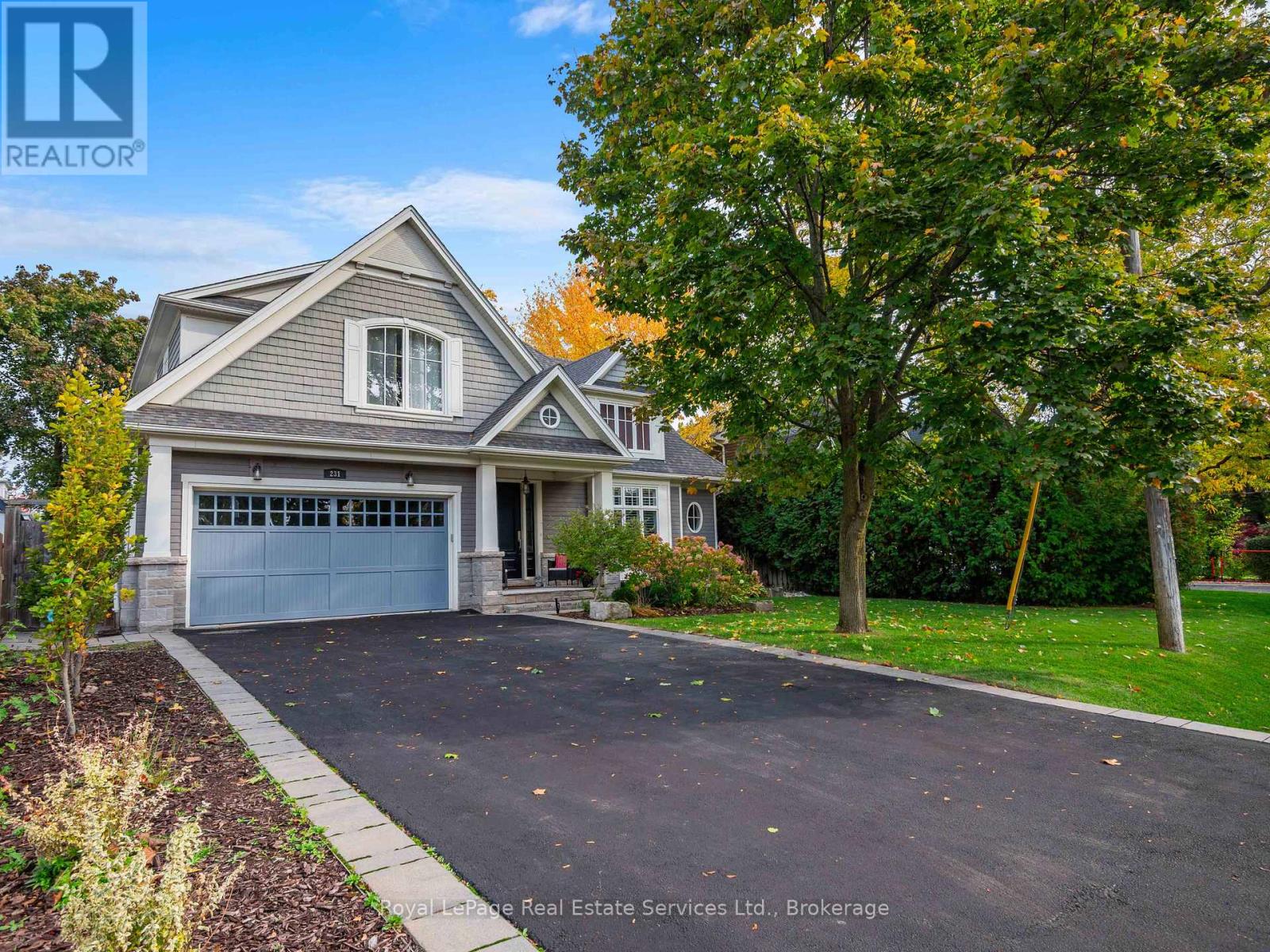 231 Cherryhill Rd, Oakville, ON L6L 3E3