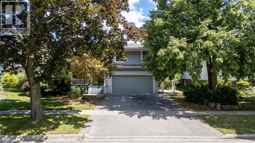 511 Limerick Rd, Burlington, ON L7L 2K5