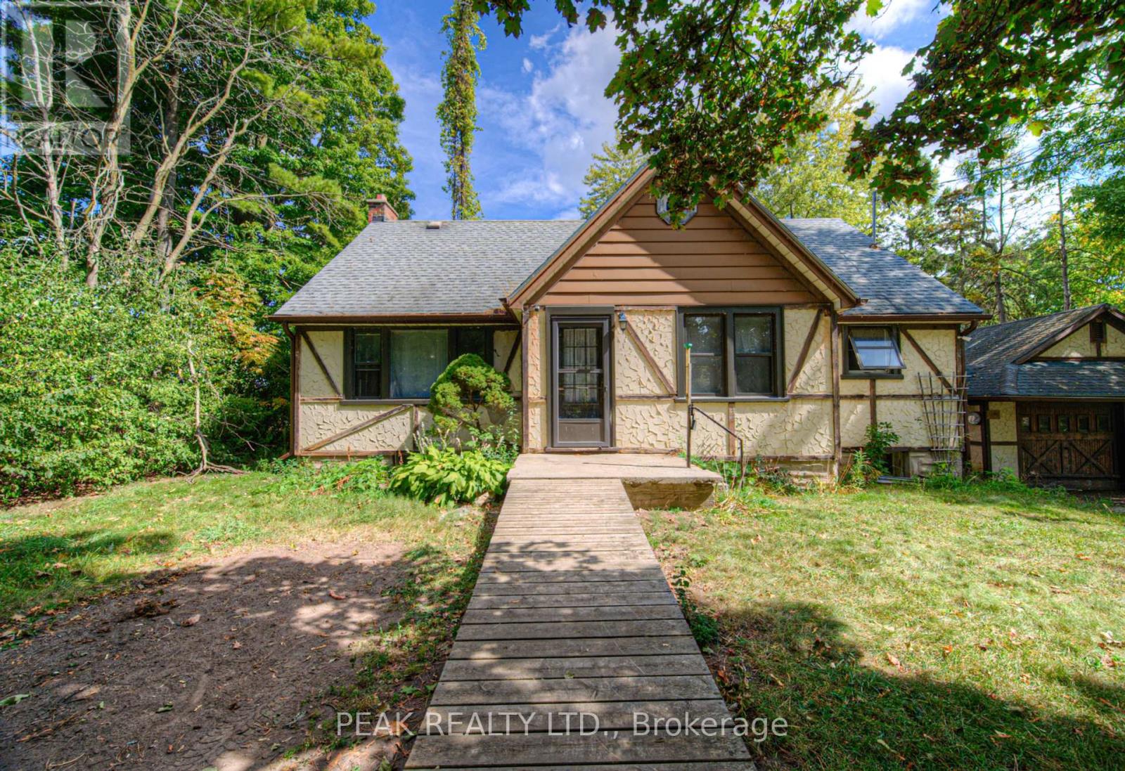 4827 Fountain St N, Cambridge, ON N3H 4R6