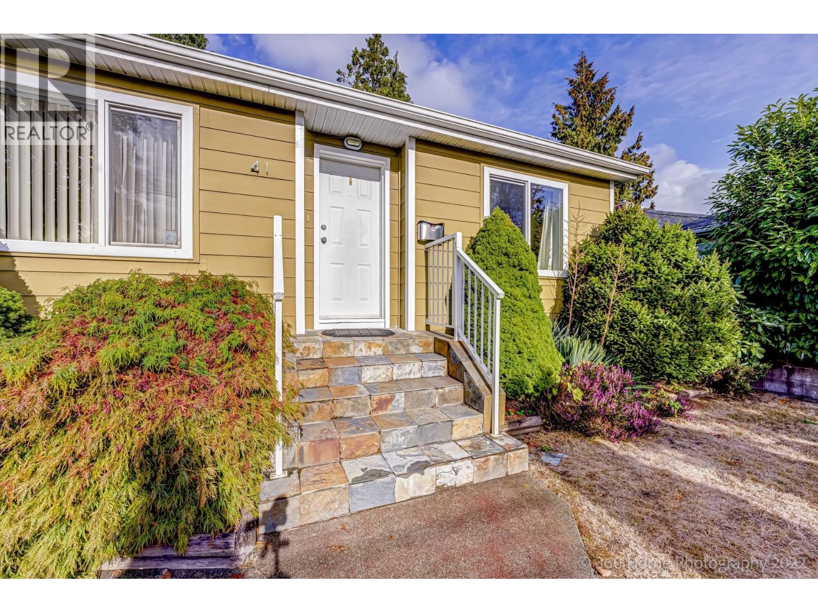 41 E 41st Ave, Vancouver, BC V5W 1N4