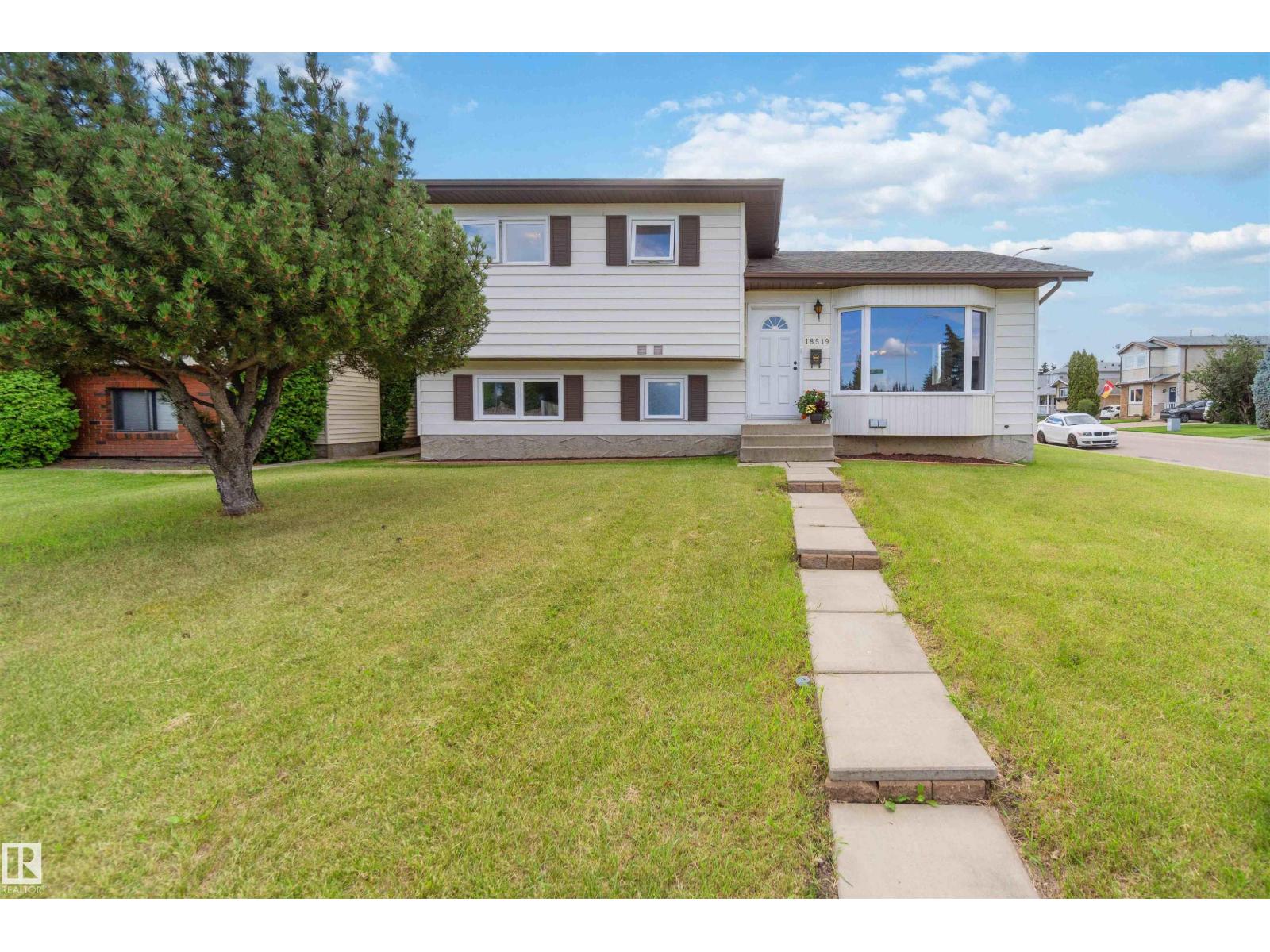 57 Av Nw Unit 18519, Edmonton, AB T6M 1Z8