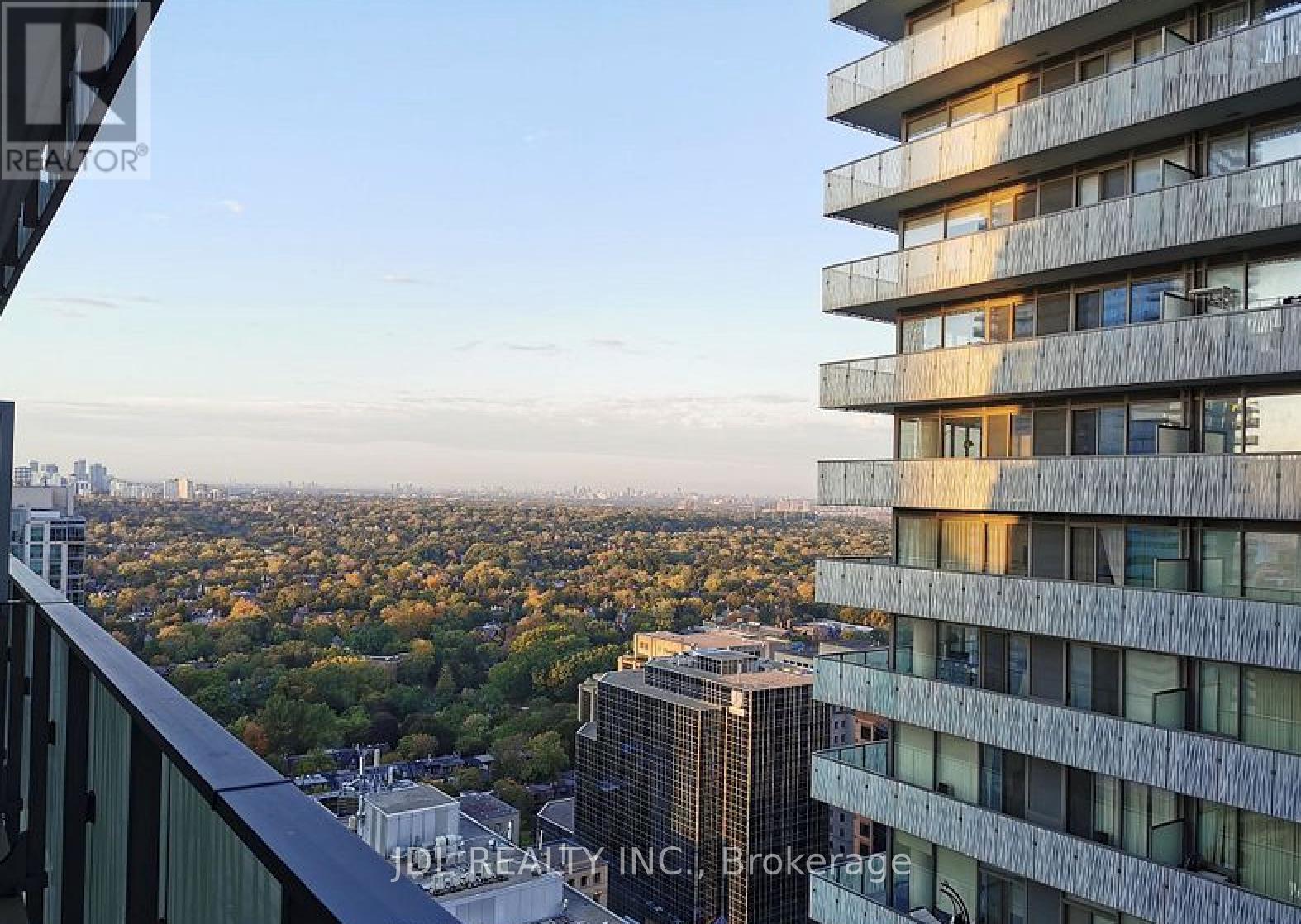 3609 42 Charles St E, Toronto, ON M4Y 1T1