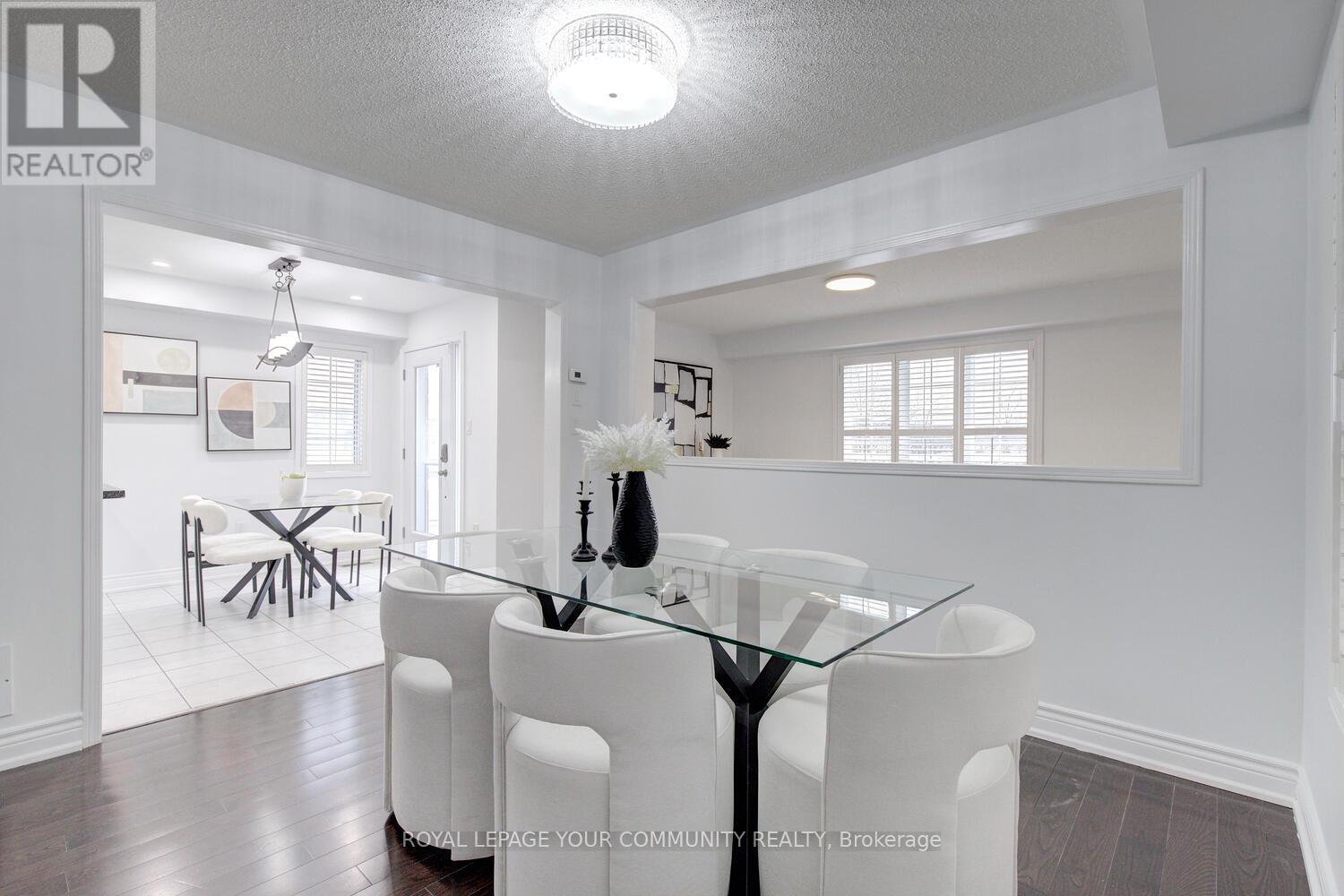 2 Bestview Cres, Vaughan, ON L6A 3S8