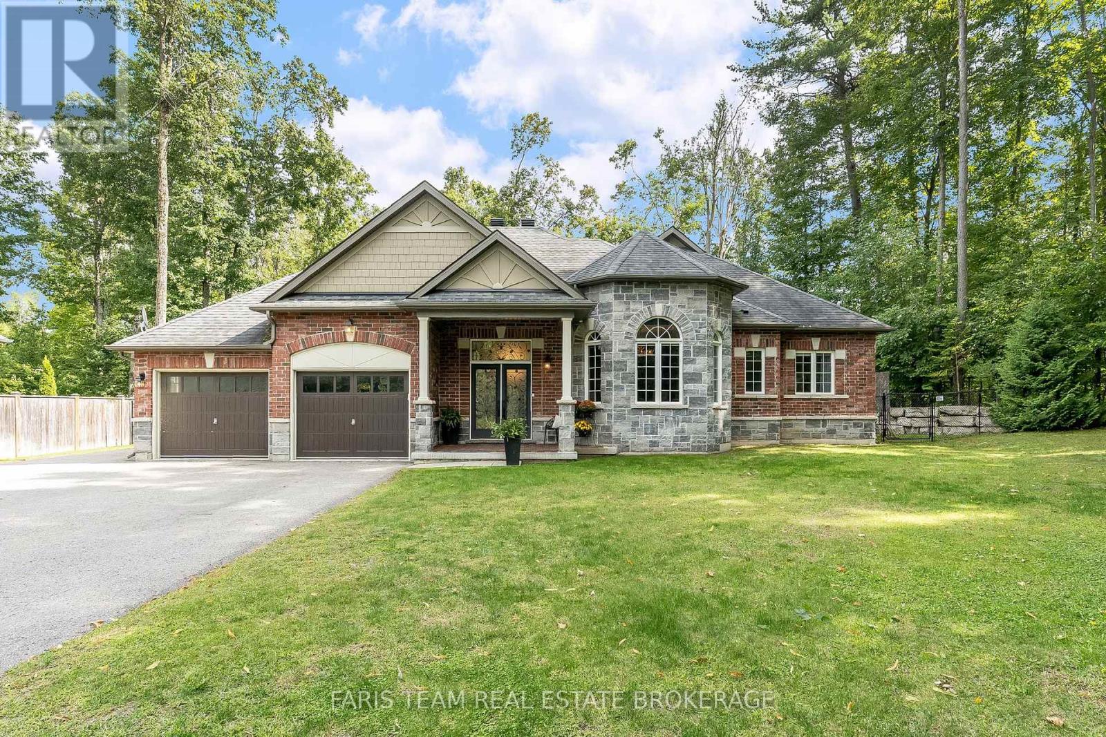 39 Diamond Valley Dr, Oro-Medonte, ON L0L 2E0