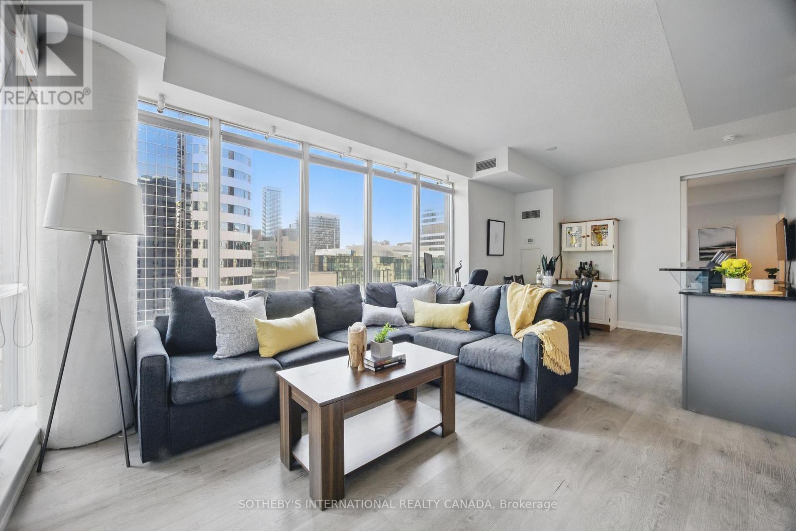 1307 220 Victoria St, Toronto, ON M5B 1T8