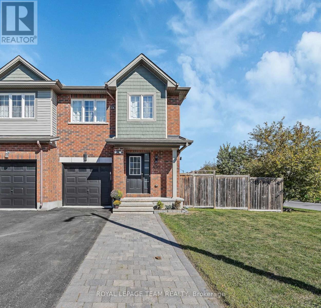 430 Haresfield Ct, Ottawa, ON K4M 0B6