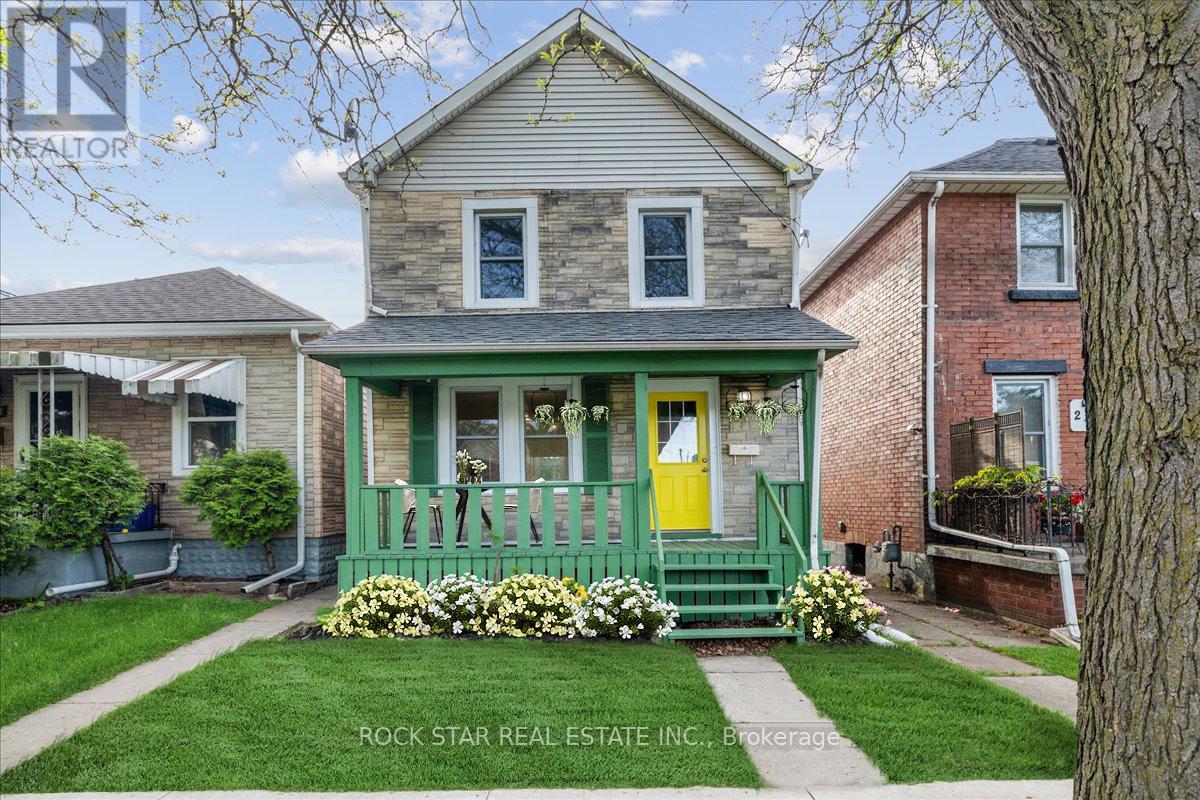 223 Weir St N, Hamilton, ON L8H 5G2