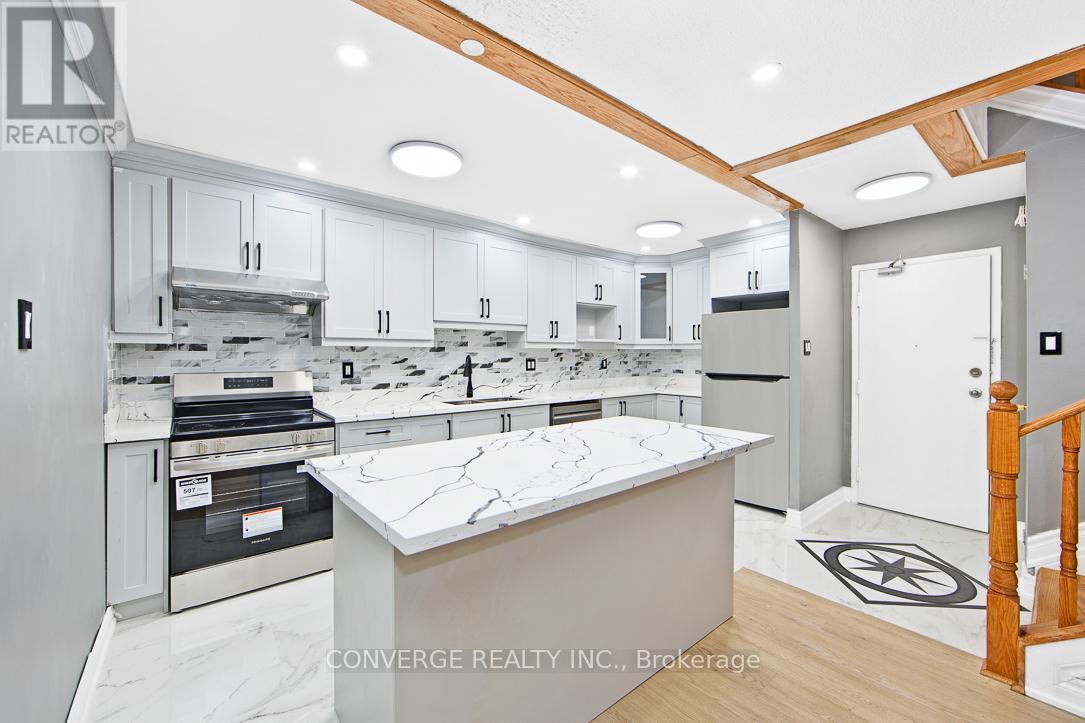 406 4062 Lawrence Ave E, Toronto, ON M1E 4V5