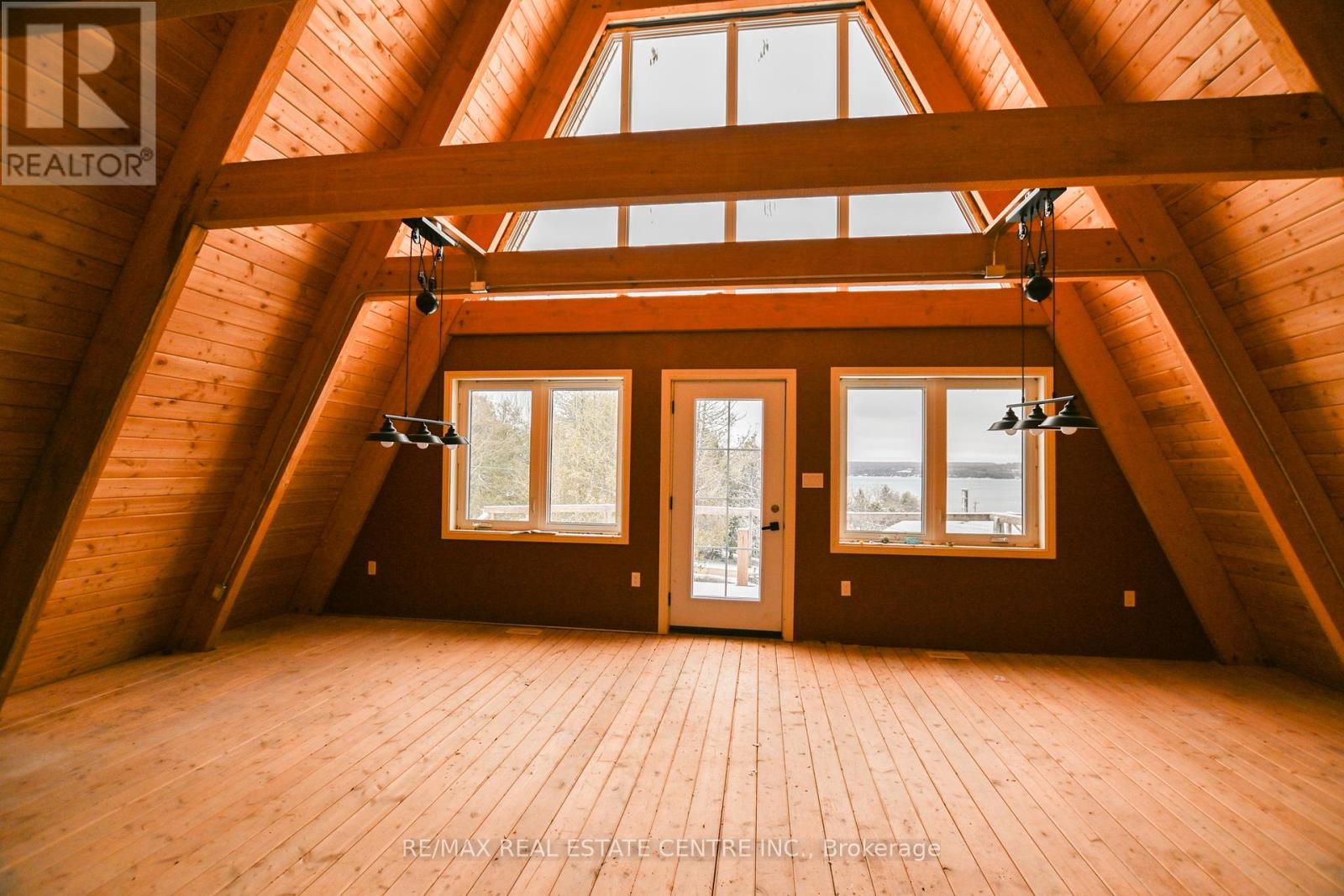 9 Urban St, South Bruce Peninsula, ON N0H 2T0