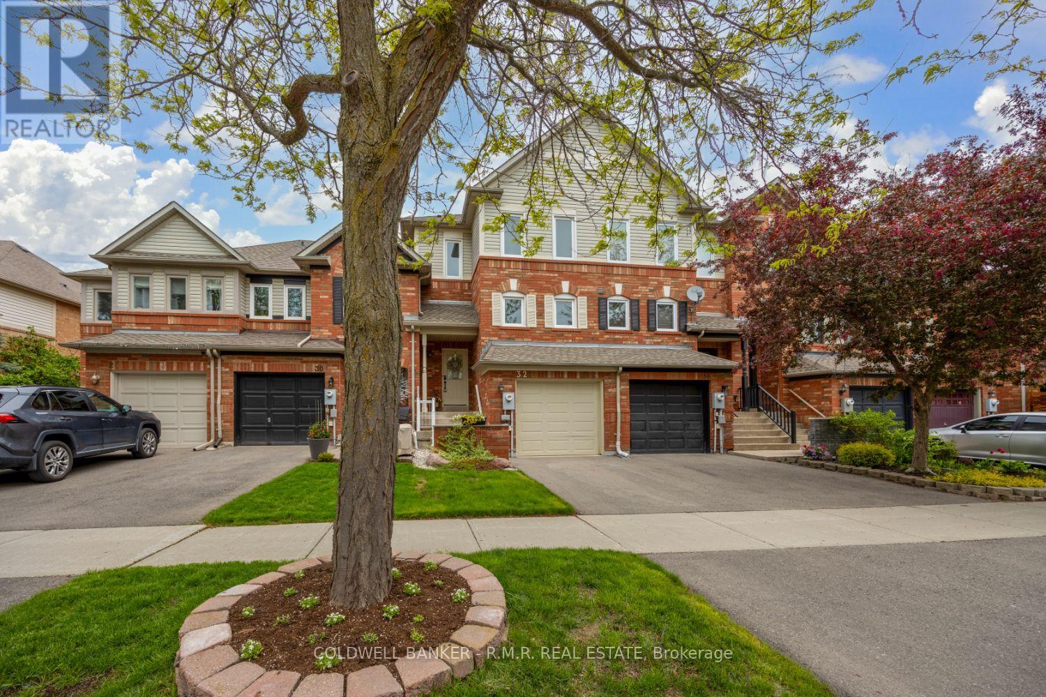 32 Mugford Rd, Aurora, ON L4G 7H5