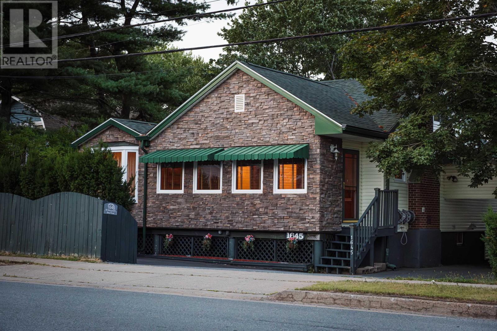 1645 St Margarets Bay Rd, Timberlea, NS B3T 1B4